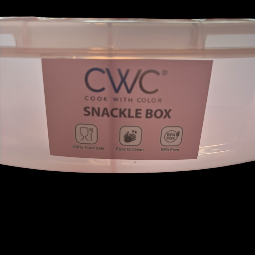 Adorable Bunny Snackle Box! - Picture 3 of 4